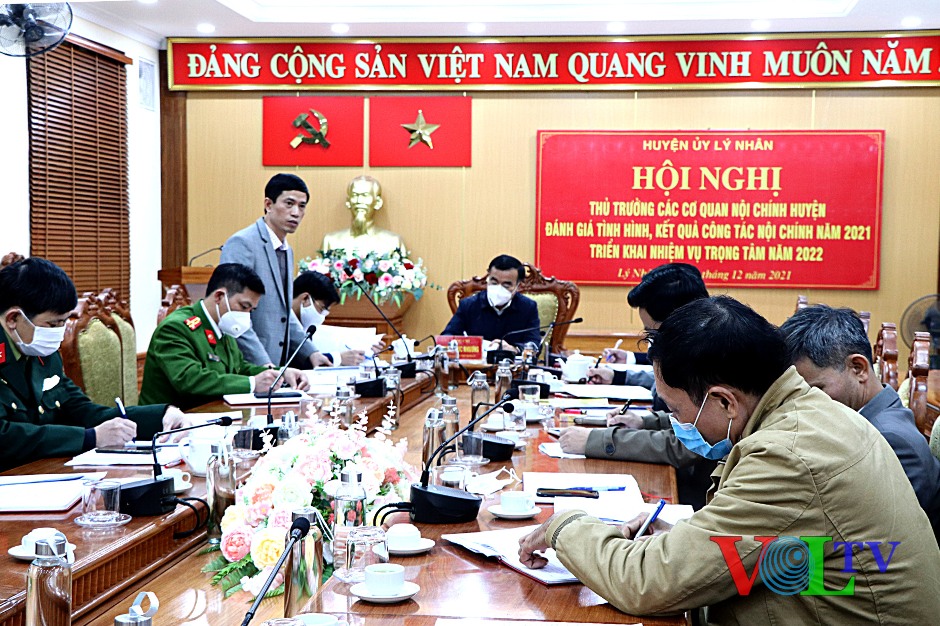 Các đại biểu dự hội nghị.jpg